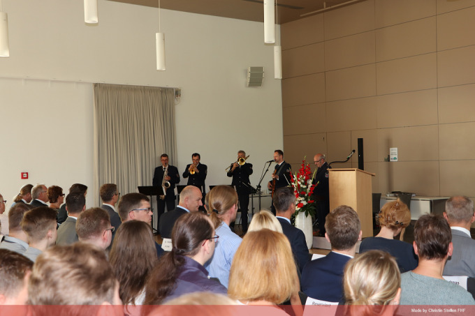 Polizeiorchestor spielt während der Veranstaltung