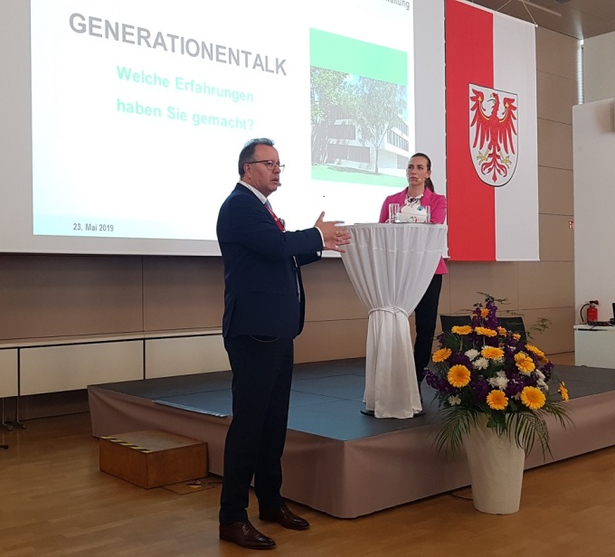 04 Generationentalk mit Moderatorin - Symposium 2019